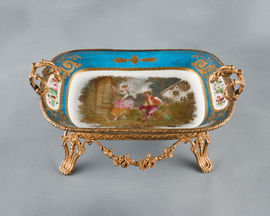 Dish, Ormolu-mounted (Acc. No. 46.00013.001)