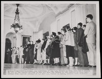 Crowds Jam Corridors of Senate (Acc. No. 38.01196.001)