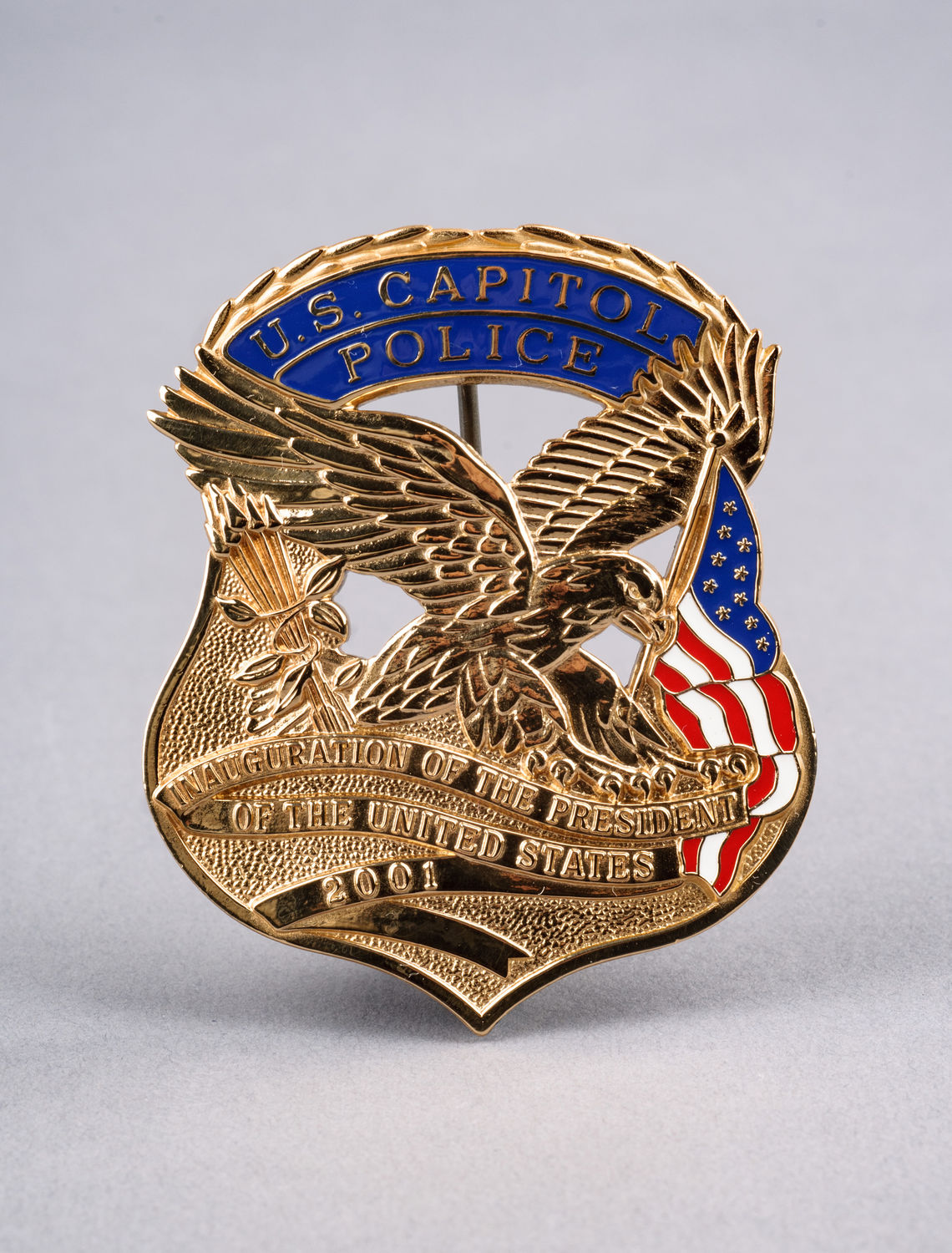 U.S. Capitol Police Badge, 2001 Inaugural Ceremonies (Acc. No. 11.00063.103)