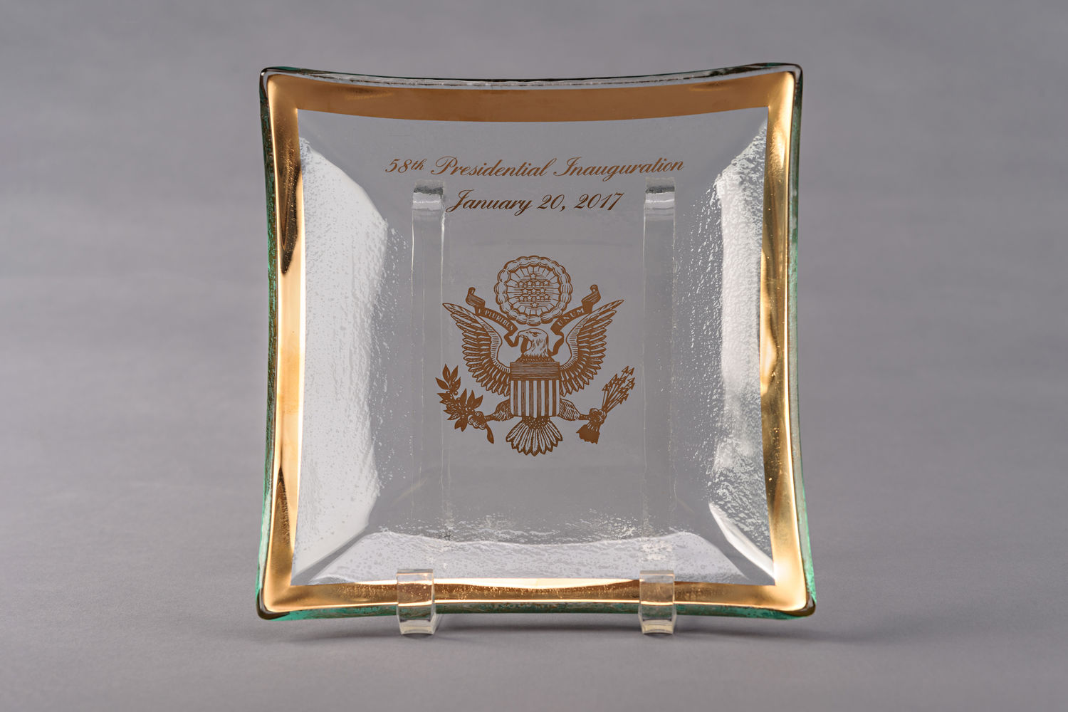 Glass Dish, 2017 Inaugural Luncheon (Acc. No. 11.00128.056b)