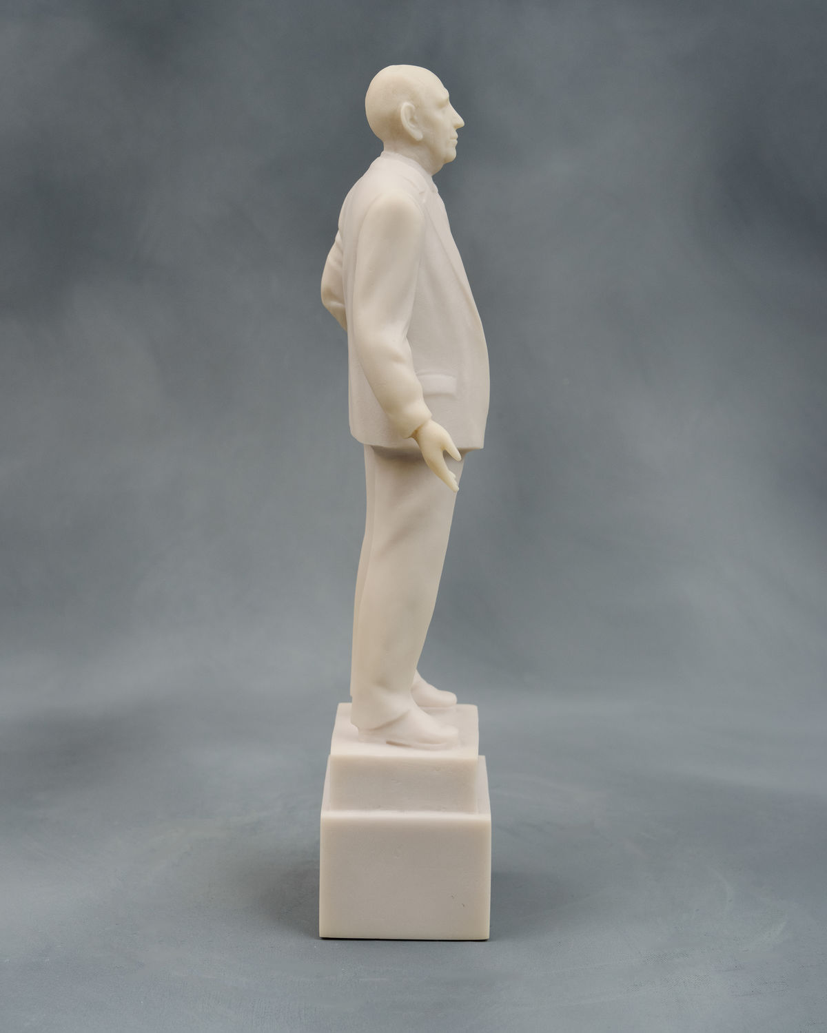 Richard B. Russell (miniature replica) (Acc. No. 25.00006.000)