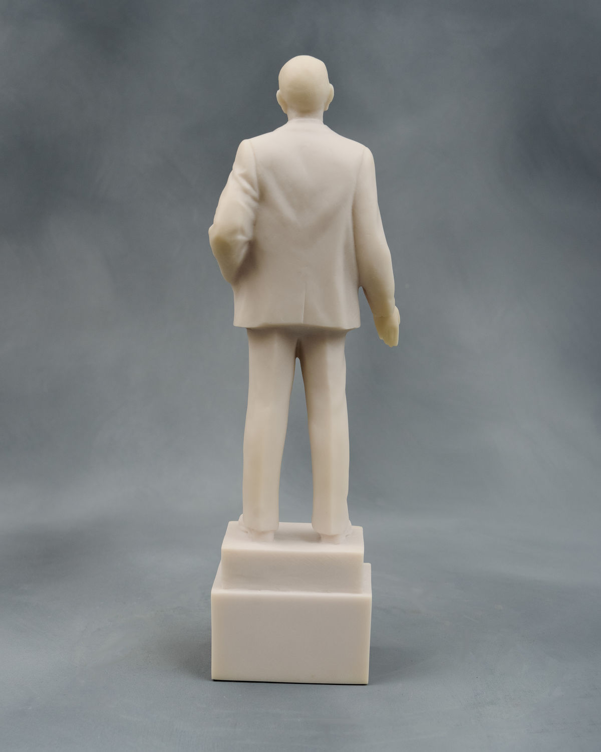 Richard B. Russell (miniature replica) (Acc. No. 25.00006.000)