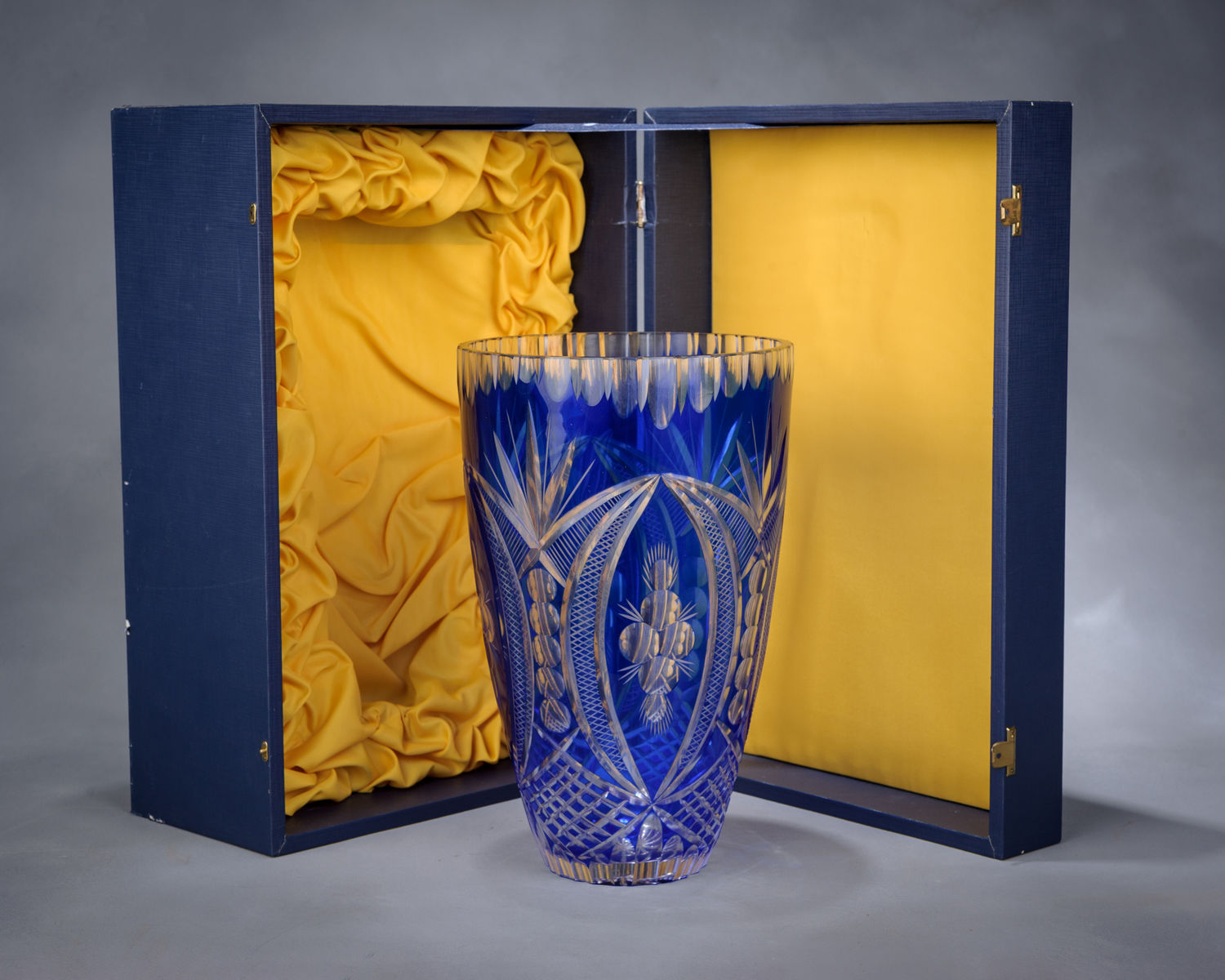 Vase (Acc. No. 43.00015.000)