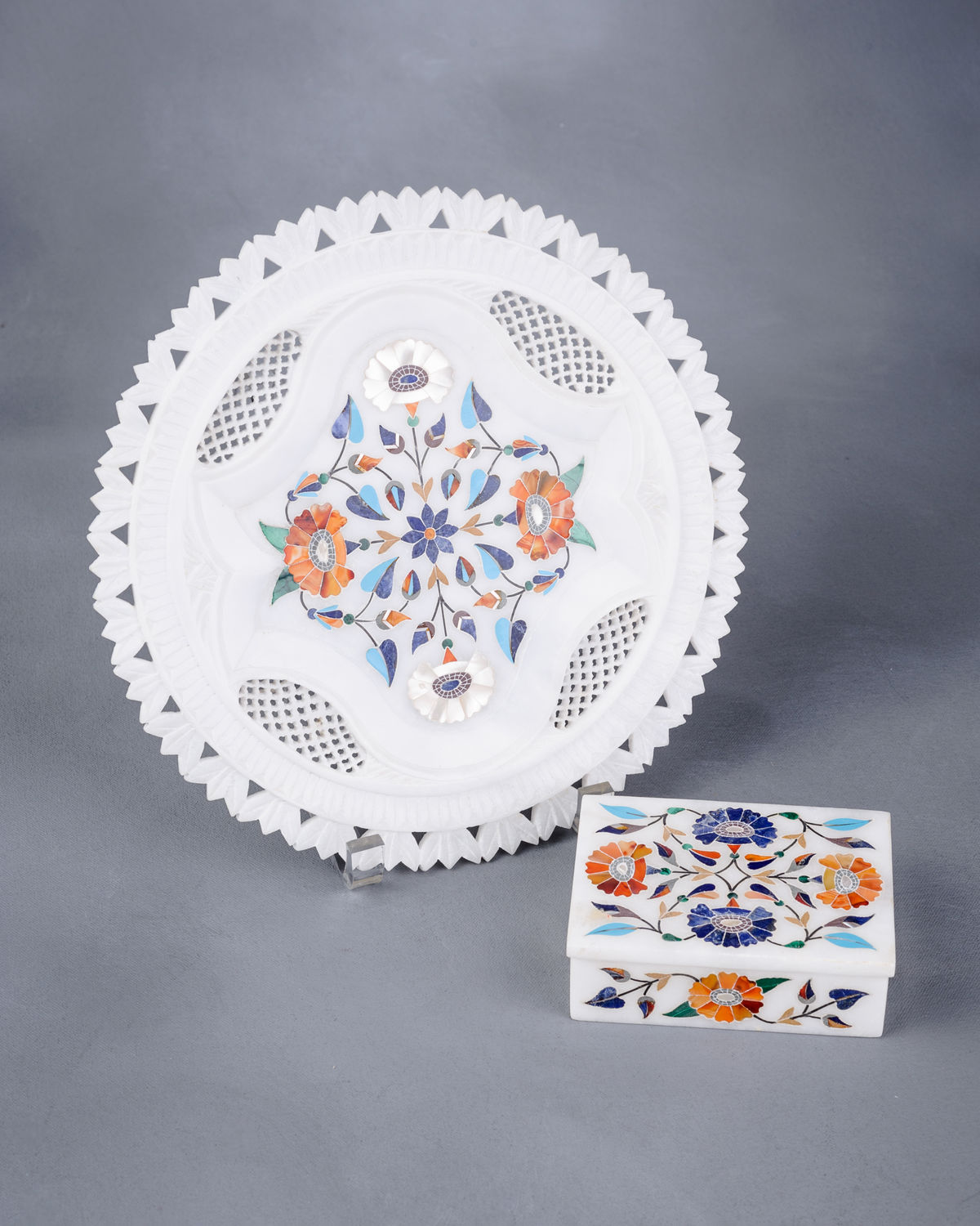 Pietra Dura Box and Plate (Acc. No. 45.00006.001-002)