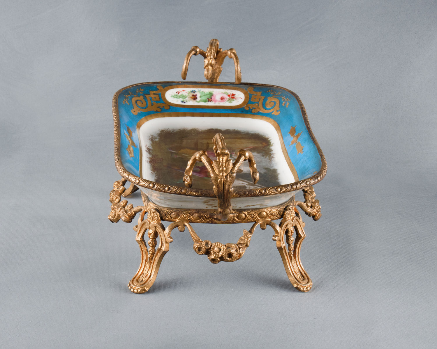 Dish, Ormolu-mounted (Acc. No. 46.00013.001)