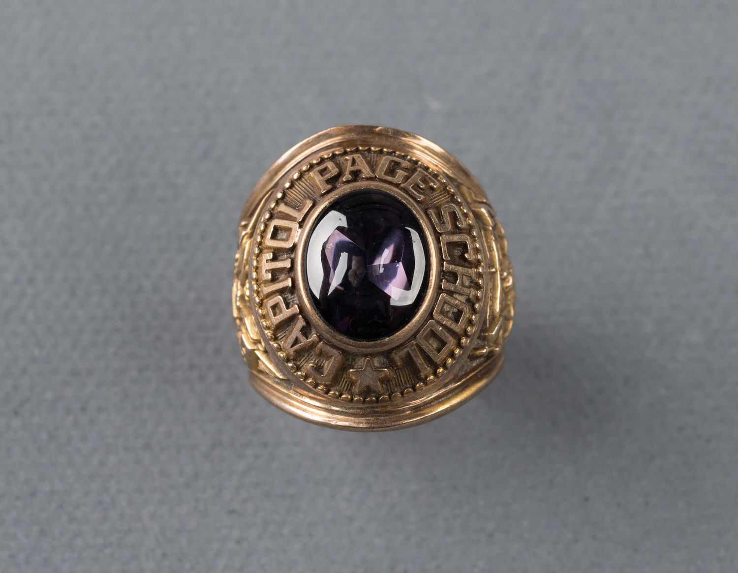 Class Ring, U.S. Senate Page (Acc. No. 57.00038.001)