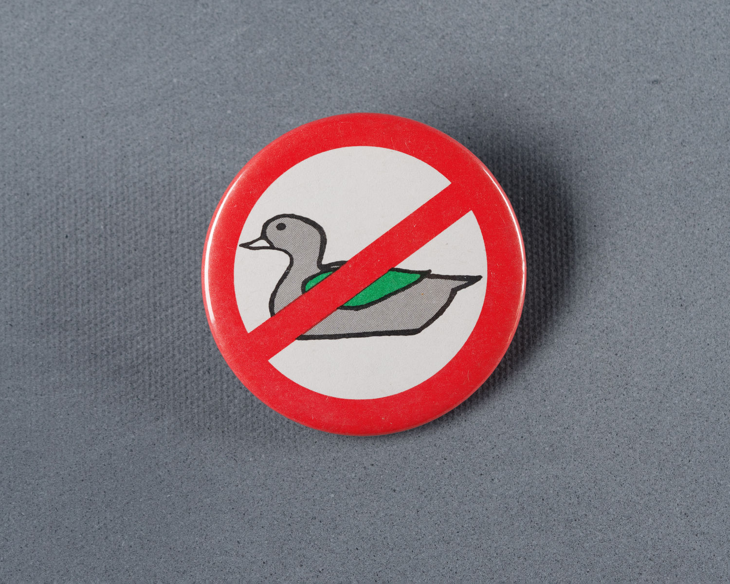 Button, Lame Duck (Acc. No. 58.00041.000)