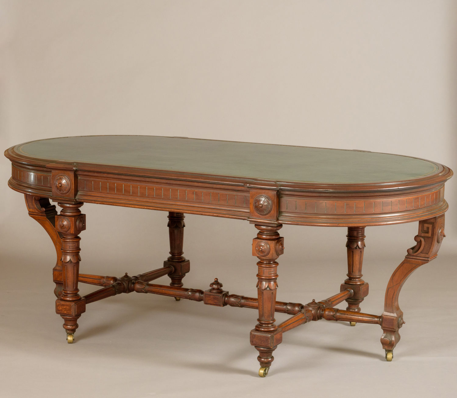 Table (Acc. No. 65.00067.000)