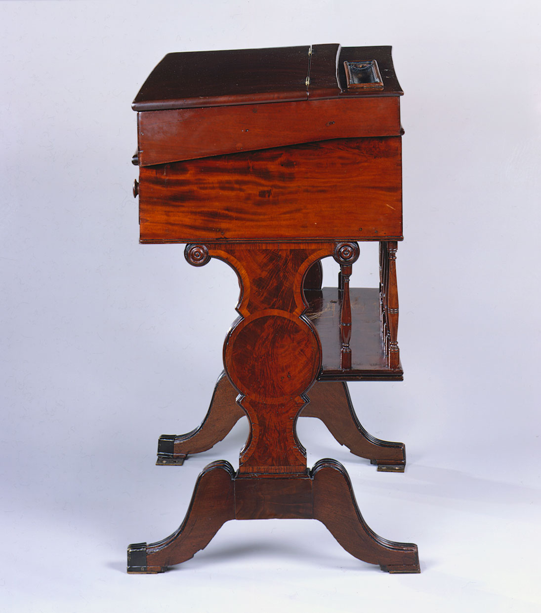 Desk  10 (X)