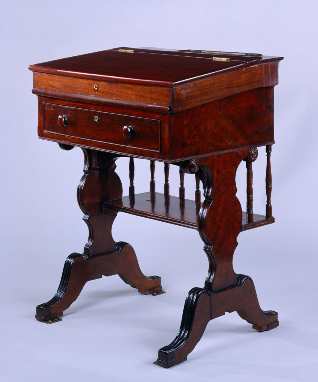 Desk  35 (XXXV)