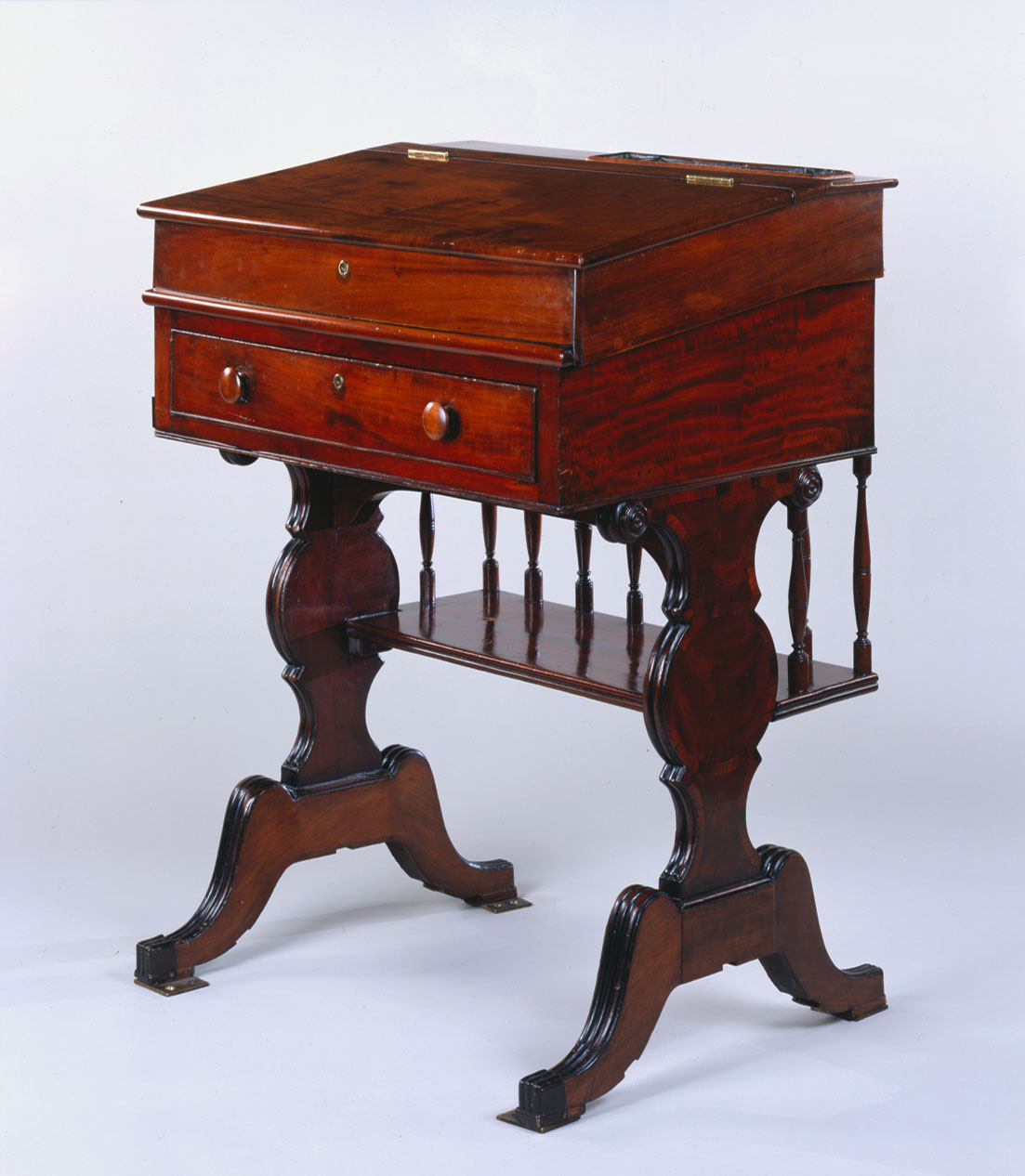 Desk  47 (XLVII)