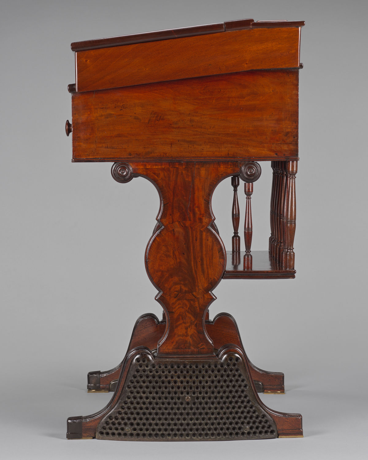 Desk  58 (LVIII)