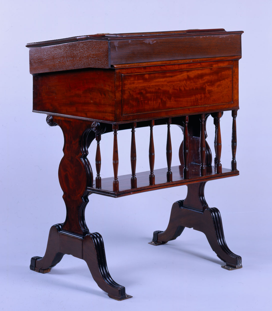 Desk  61 (LXI)