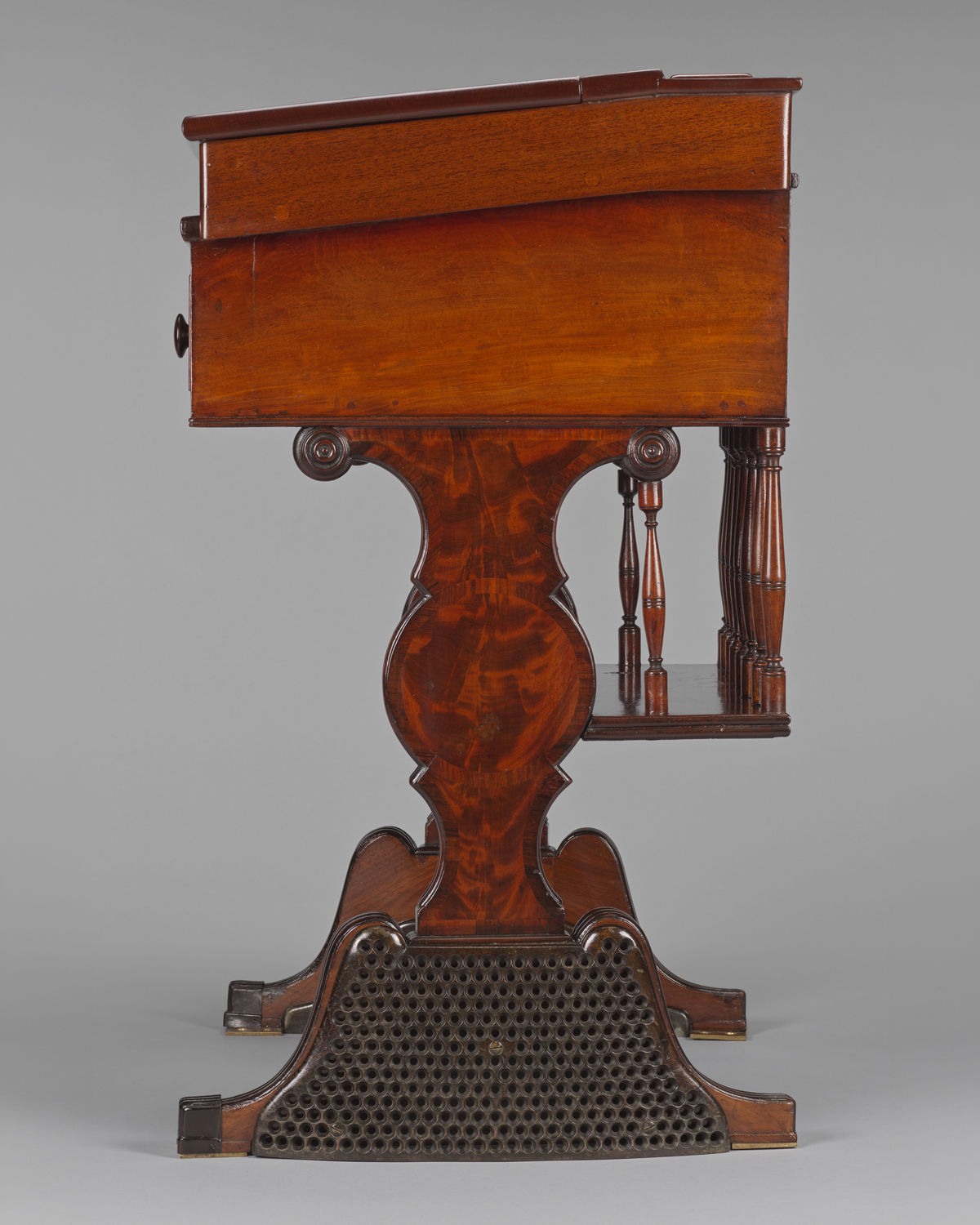 Desk  65 (LXV)