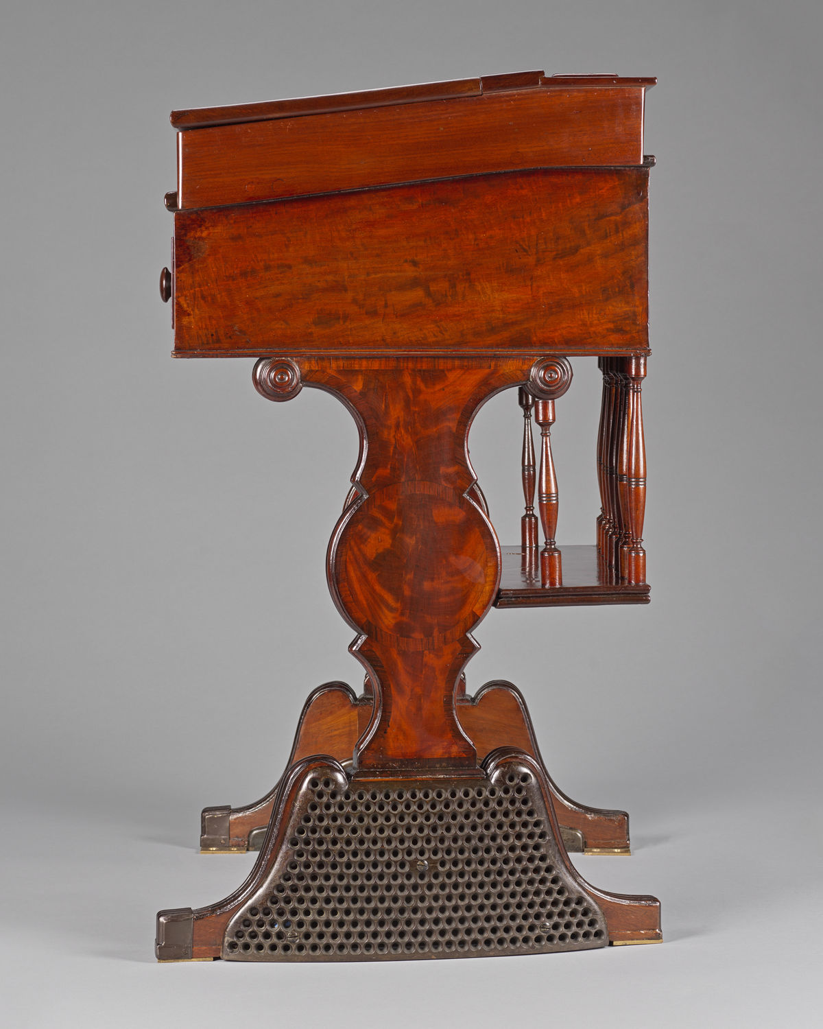 Desk, Senate Chamber, 66 (LXVI) (Acc. No. 66.00066.001)