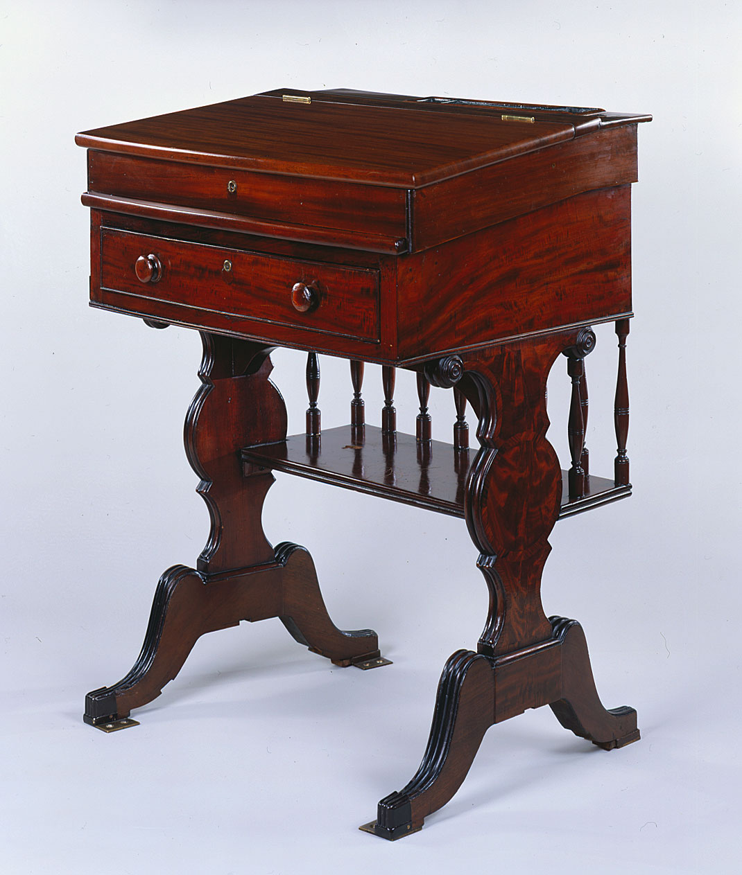 Desk  70 (LXX)