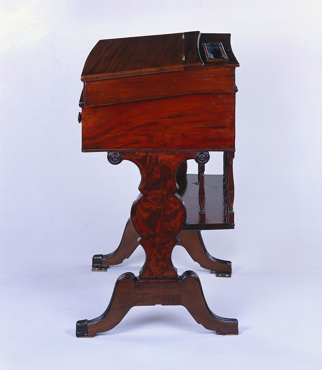 Desk  70 (LXX)