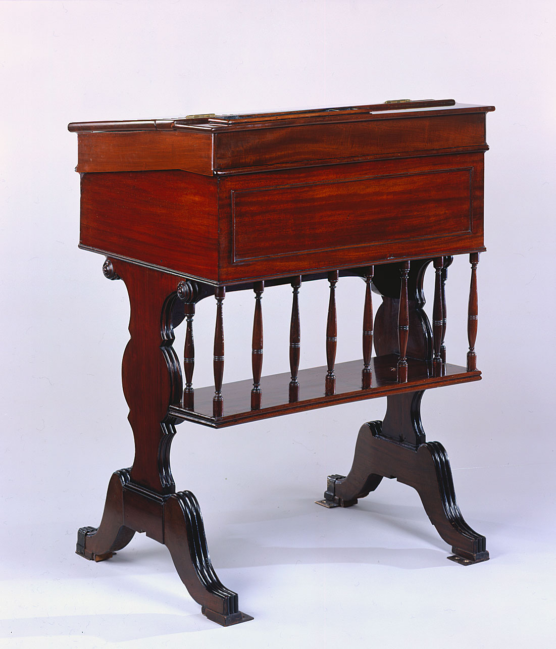 Desk  73 (LXXIII)