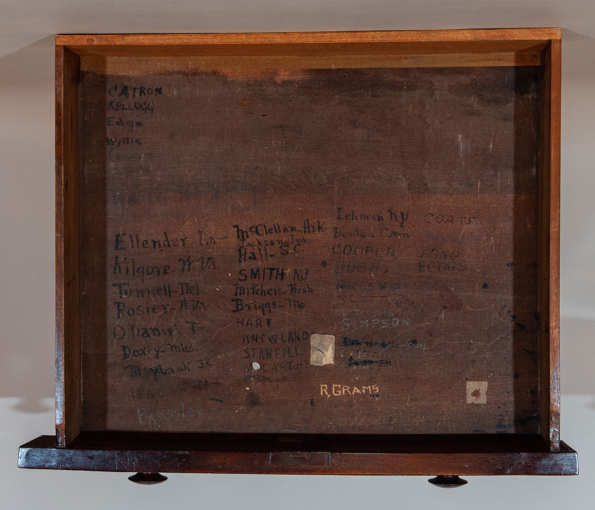 Desk  74 (LXXIV)
