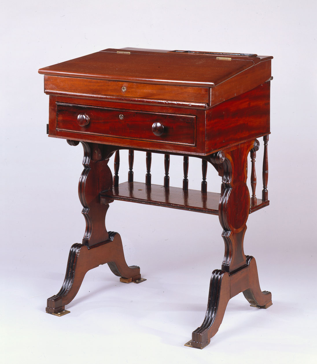 Desk  76 (LXXVI)