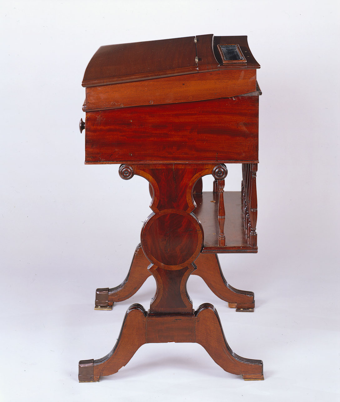 Desk  76 (LXXVI)