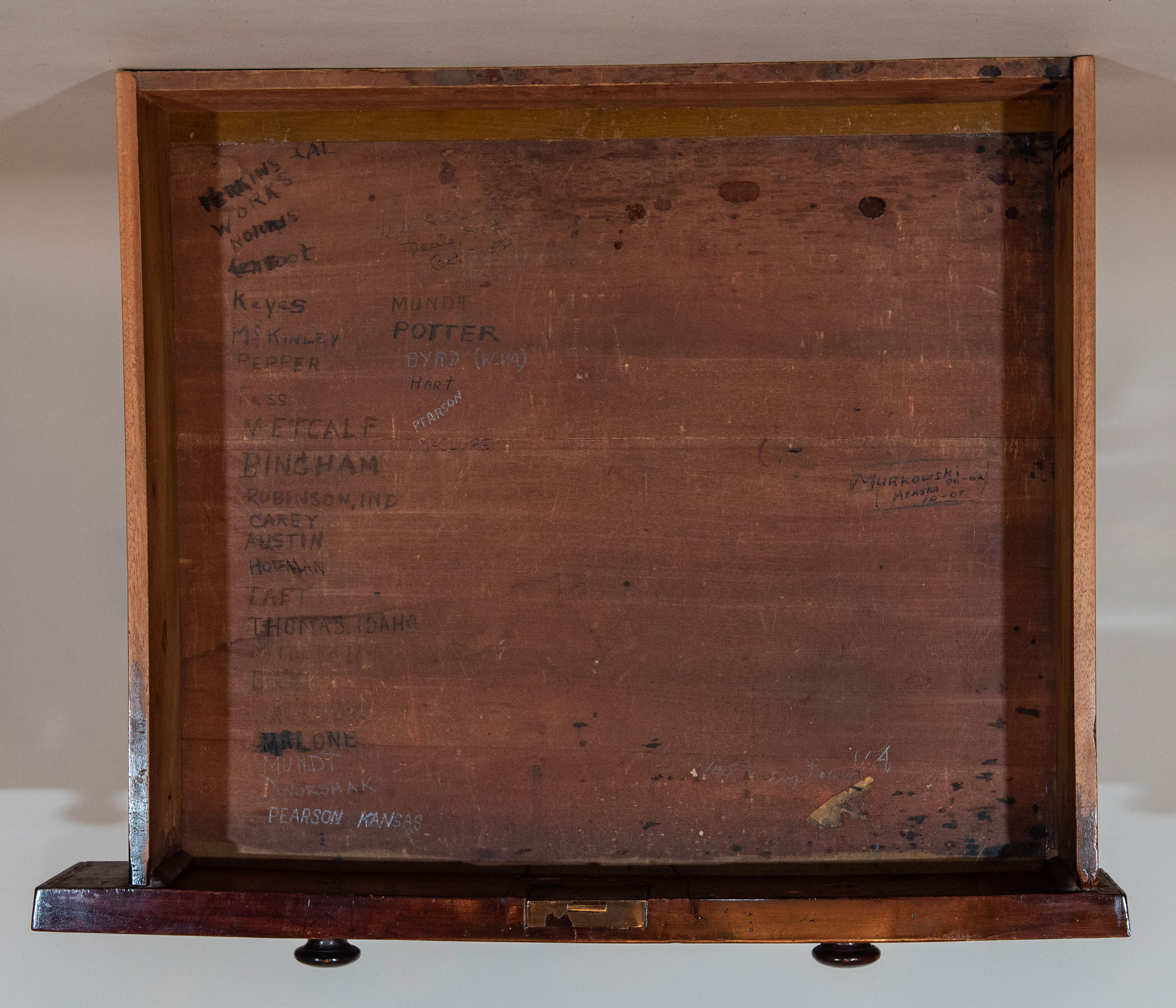 Desk  77 (LXXVII)