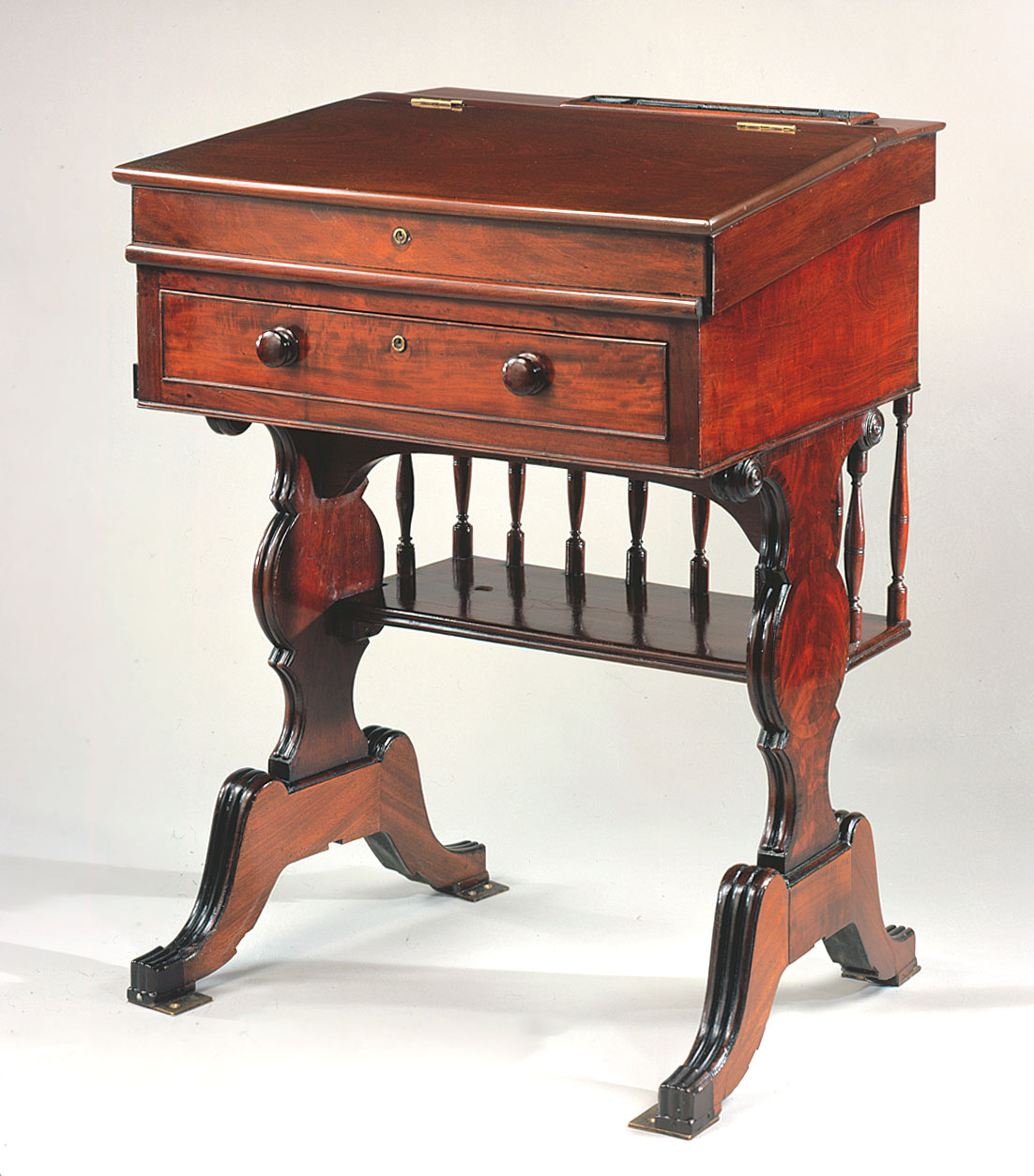 Desk  77 (LXXVII)