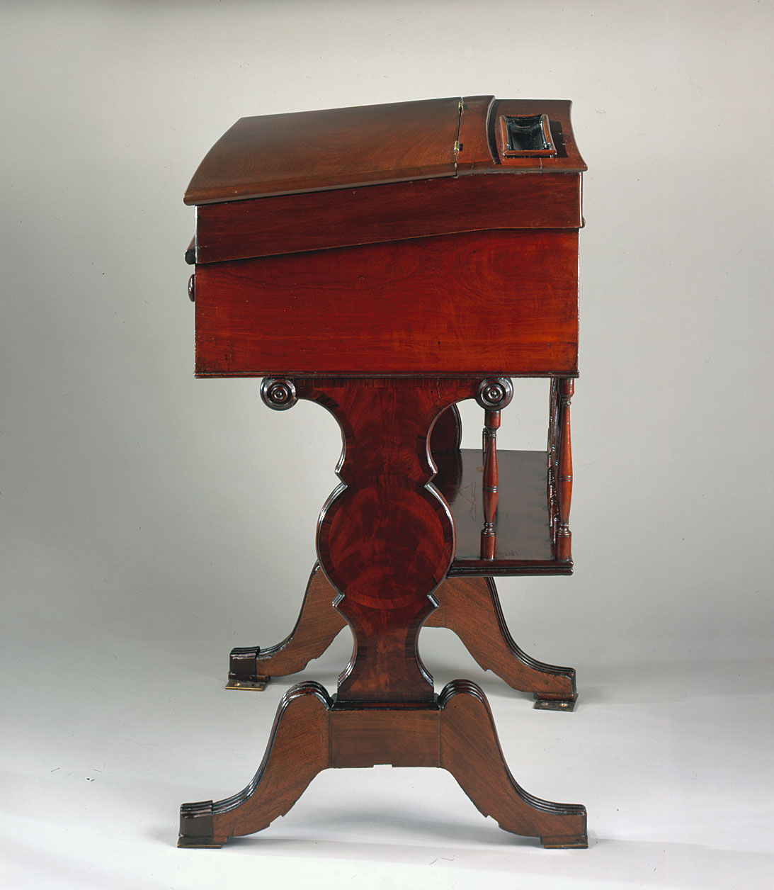 Desk  77 (LXXVII)