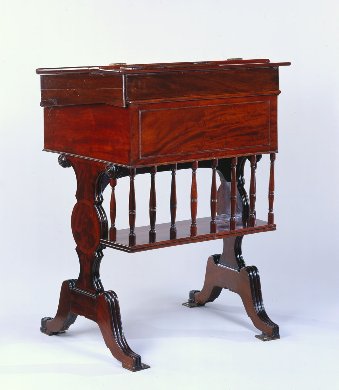 Desk  85 (LXXXV)