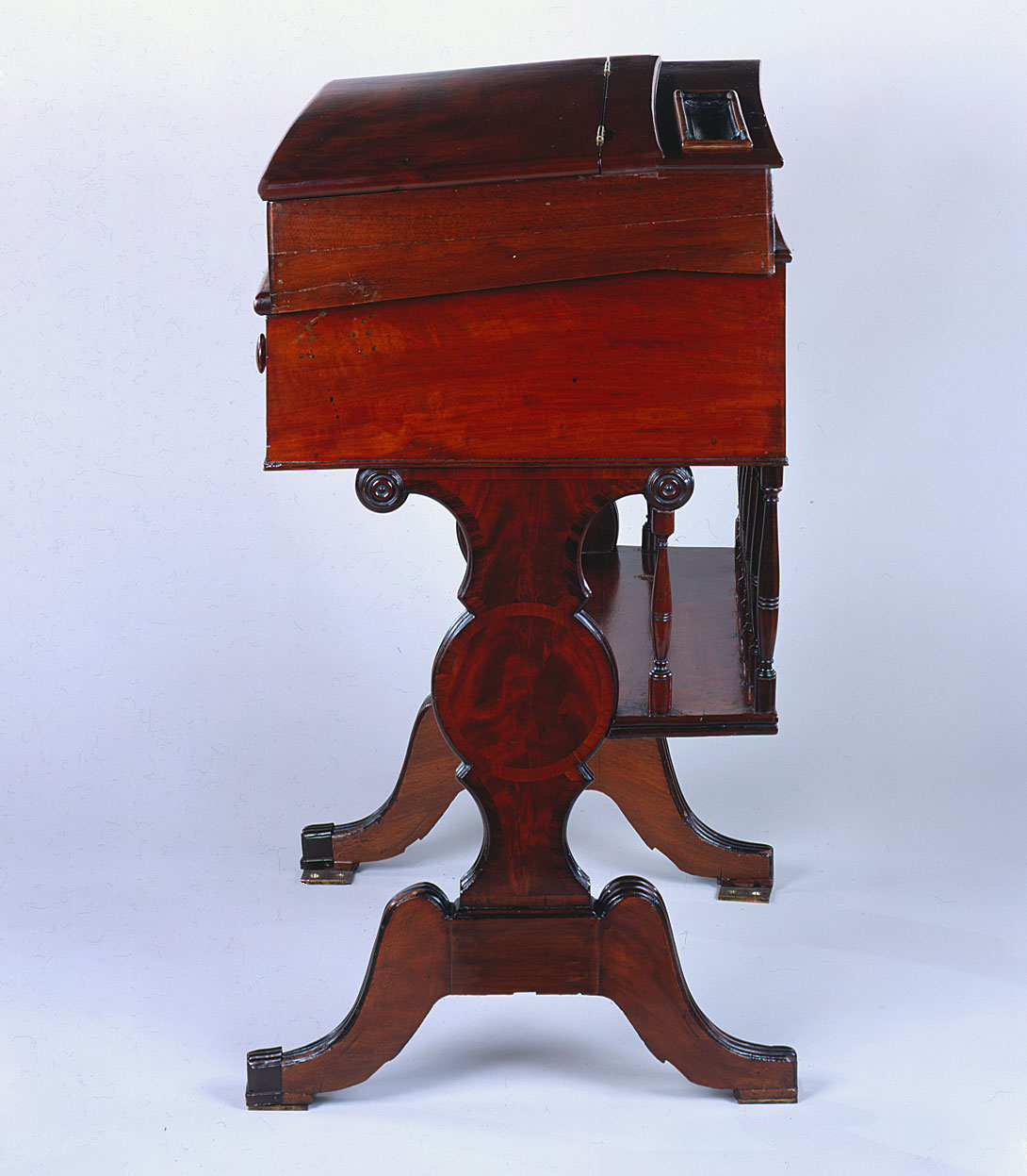 Desk  85 (LXXXV)
