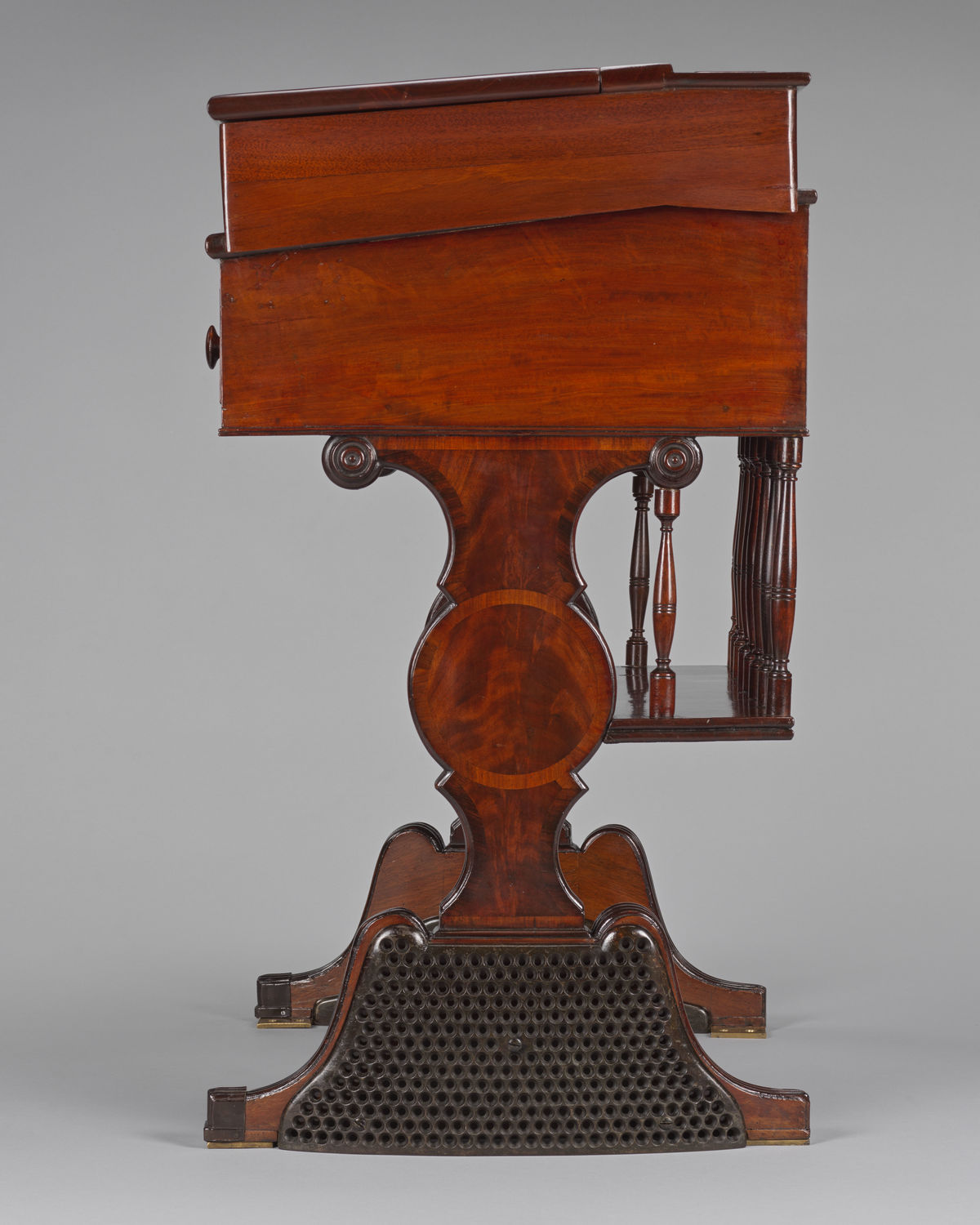 Desk  85 (LXXXV)