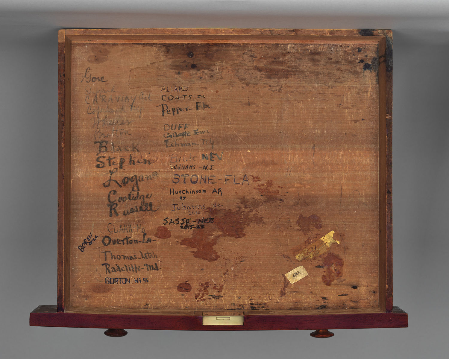 Desk  85 (LXXXV)