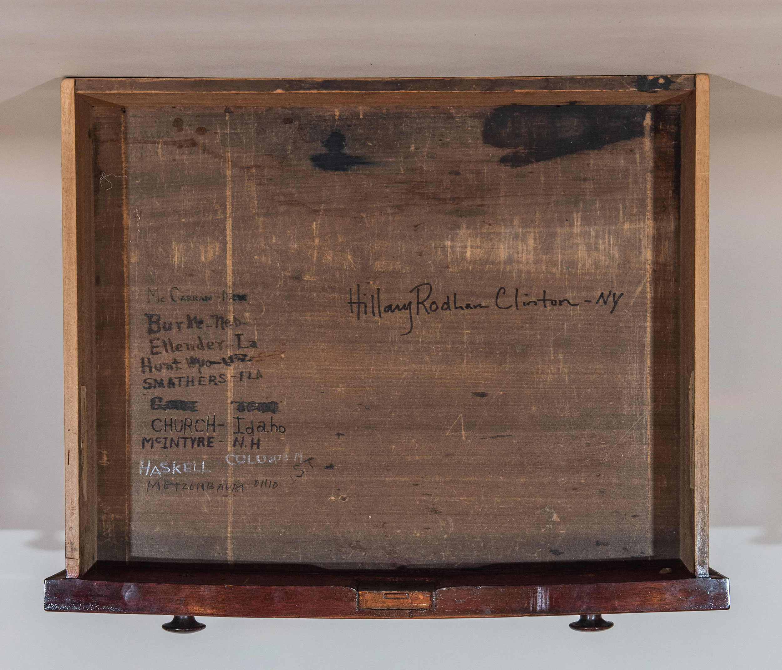 Desk  87 (LXXXVII)