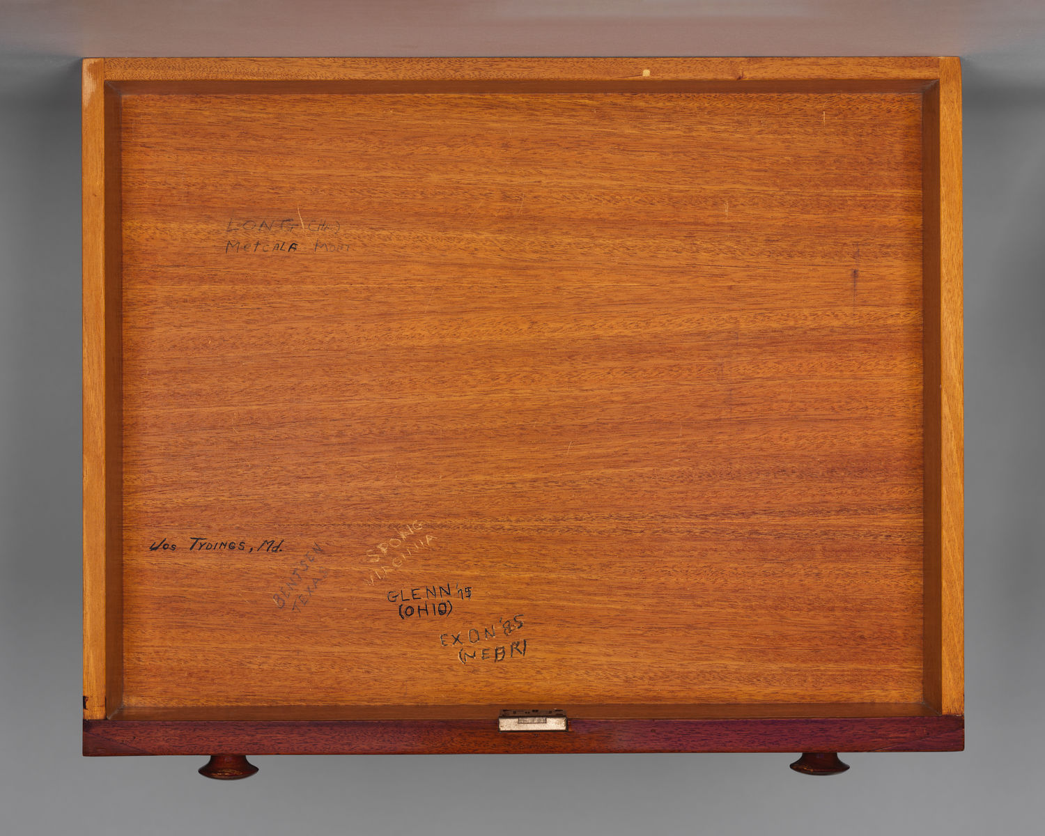 Desk  99 (XCIX)