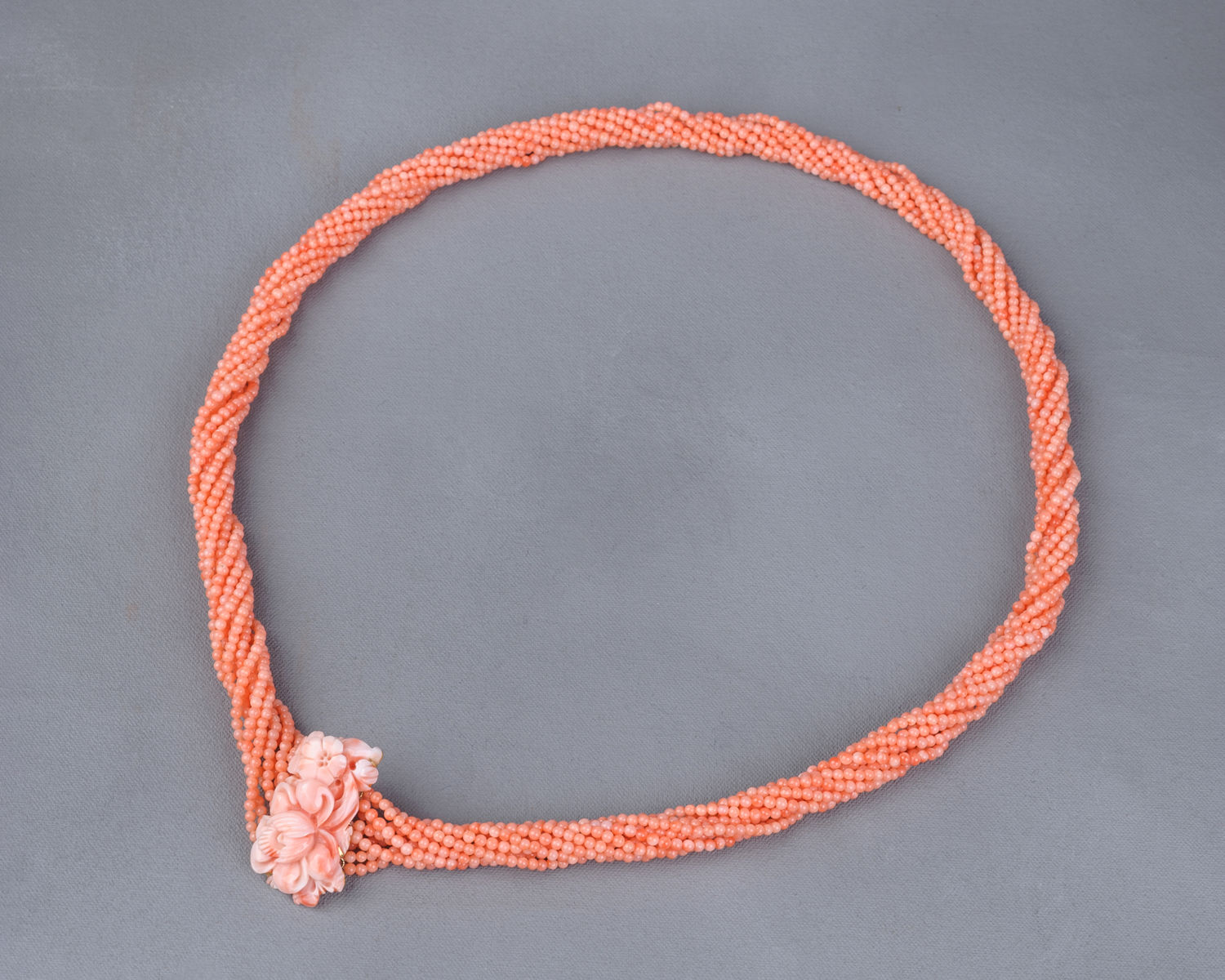 Coral Necklace (Acc. No. 71.00003.000)