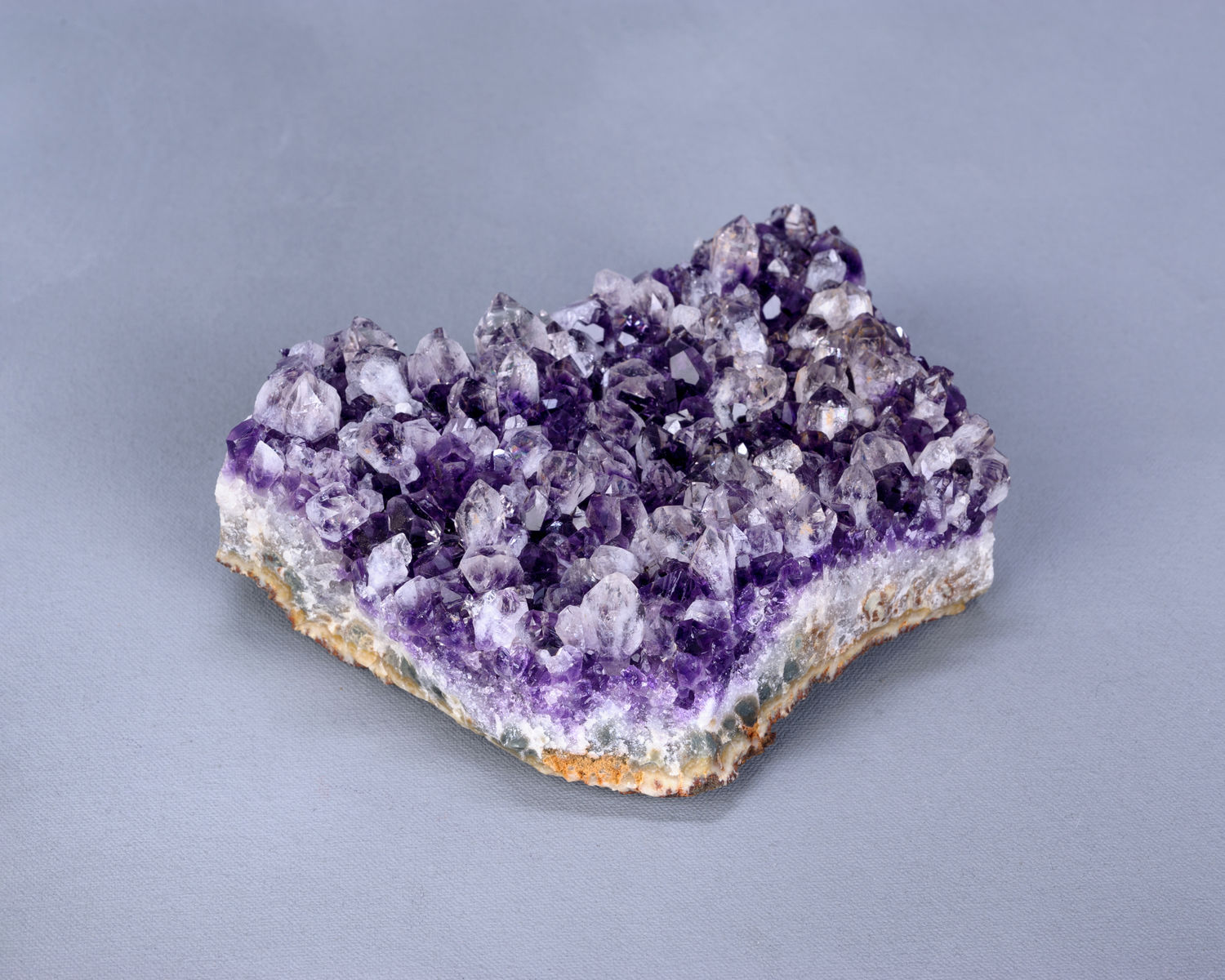 Amethyst Mineral Specimen (Acc. No. 71.00004.000)