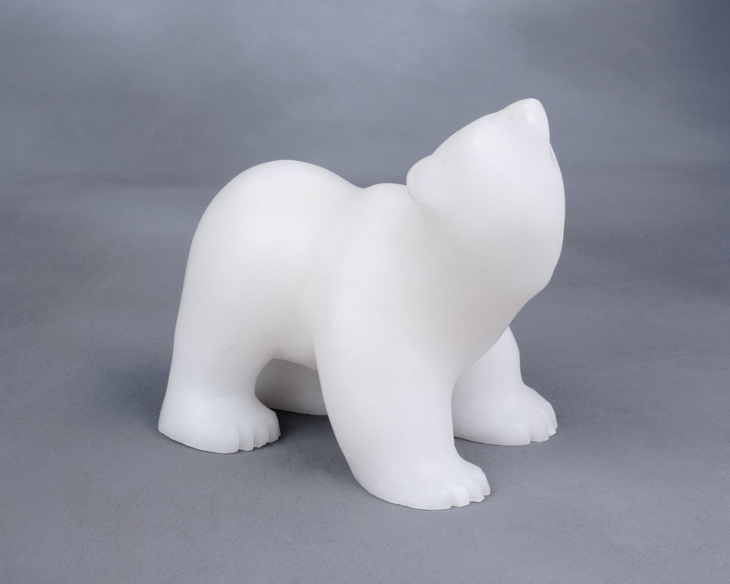 Alabaster Polar Bear Figurine (Acc. No. 71.00005.000)
