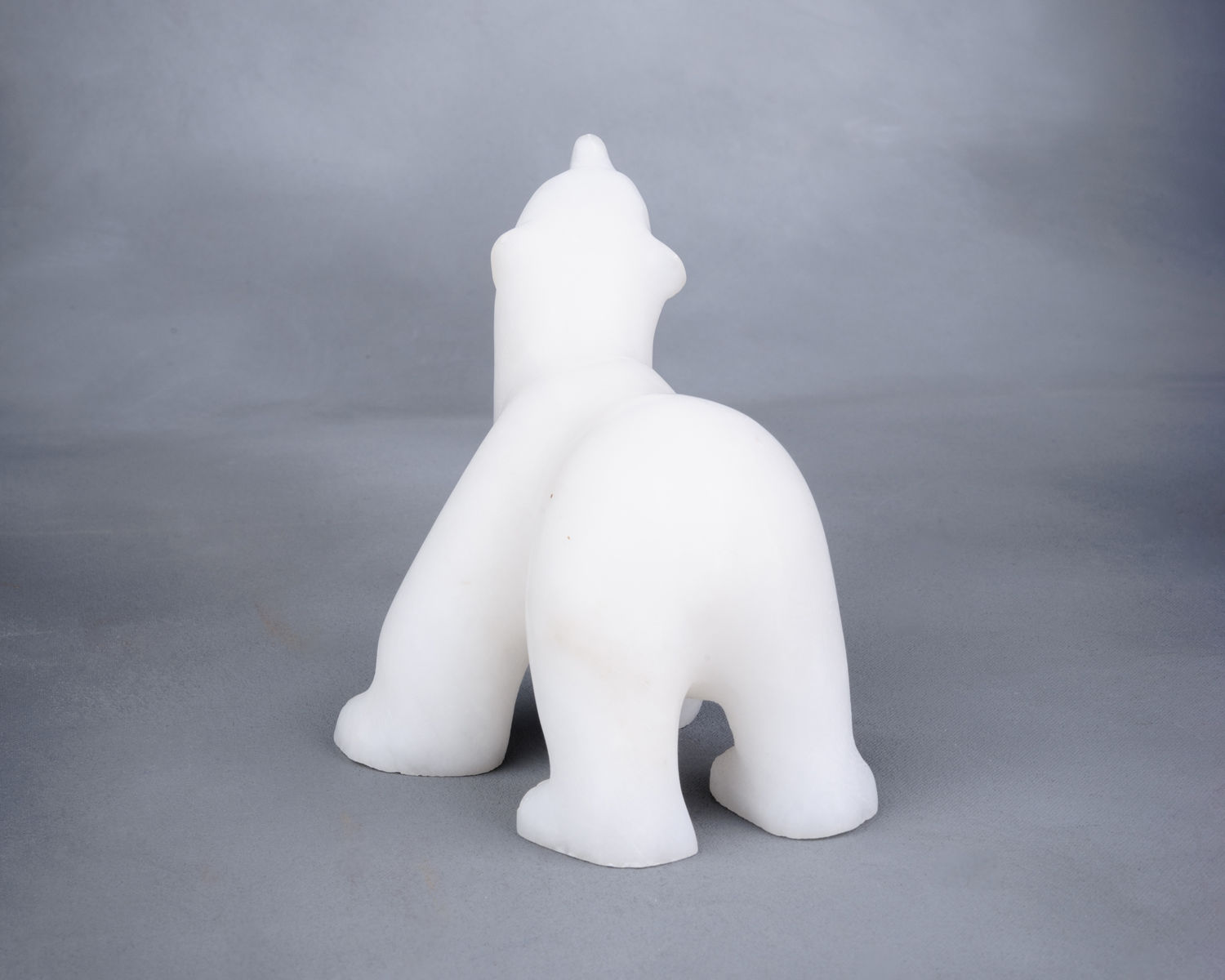 Alabaster Polar Bear Figurine (Acc. No. 71.00005.000)