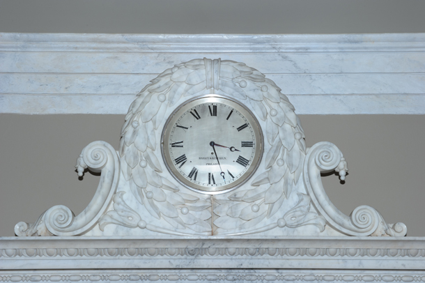 Clock, Shelf (Acc. No. 54.00013.000)