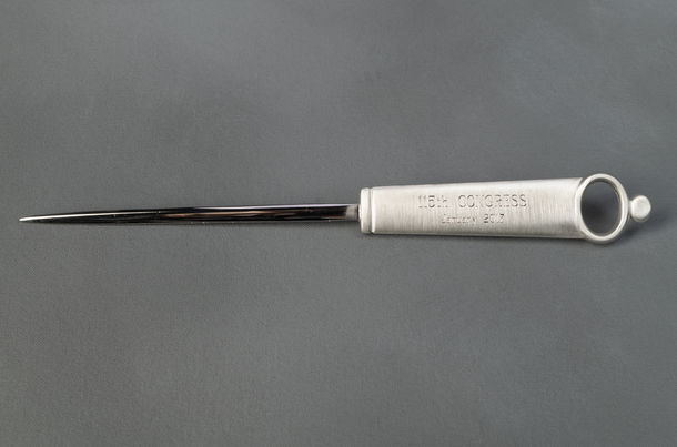 Image: Letter Opener, Joint Session to Count Electorial Ballots, 115th Congress (Cat. no. 55.00009.001)