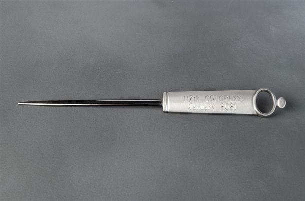 Image: Letter Opener, Joint Session to Count Electorial Ballots, 117th Congress (Cat. no. 55.00011.001)