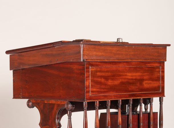 Image: Writing Box on top of Senate Chamber Desk