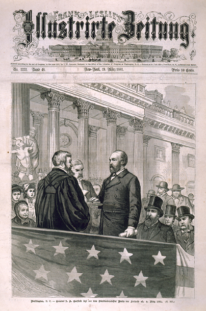 Washington. D. C. — General J. A. Garfield legt vor dem Oberbundesrichter Waite den Amtseid ab. 4. März 1881.