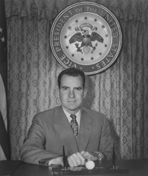 puño Prefijo Kent U.S. Senate: Richard M. Nixon, Vice President of the United States