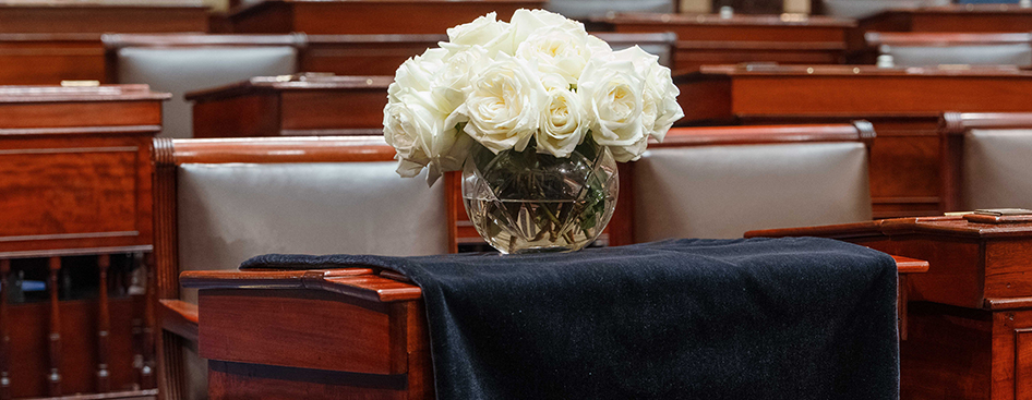 Official Senate Photo: Senator Graham’s Desk in Memoriam