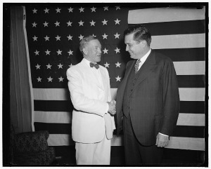 Charles McNary (left) shaking hands with Wendell Wilkie (right)
