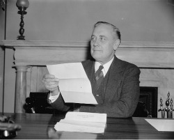 Alexander Wiley (R-WI)
